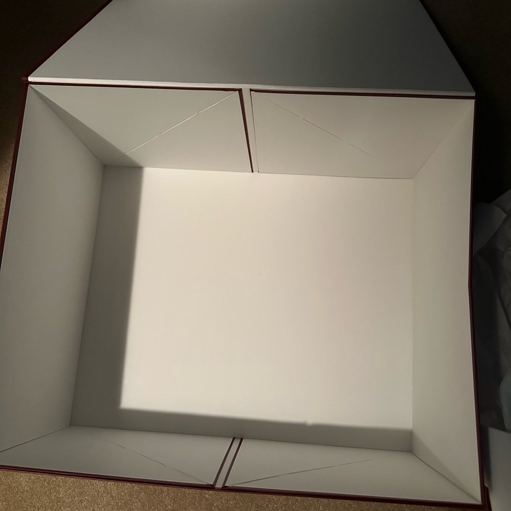 Gucci gift box 🎁 - Picture 3 of 3
